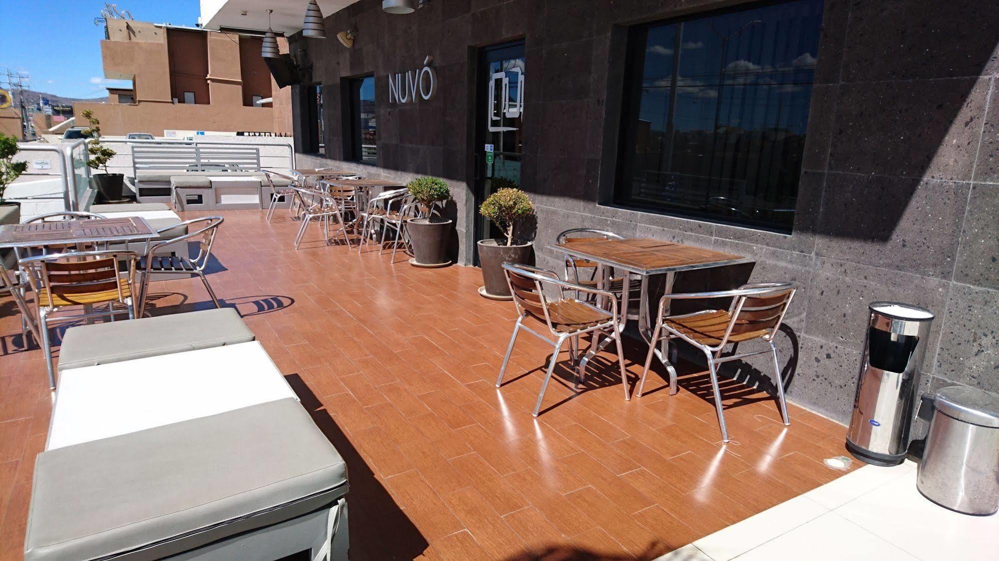 Hotel Nuvo Saltillo Exteriör bild