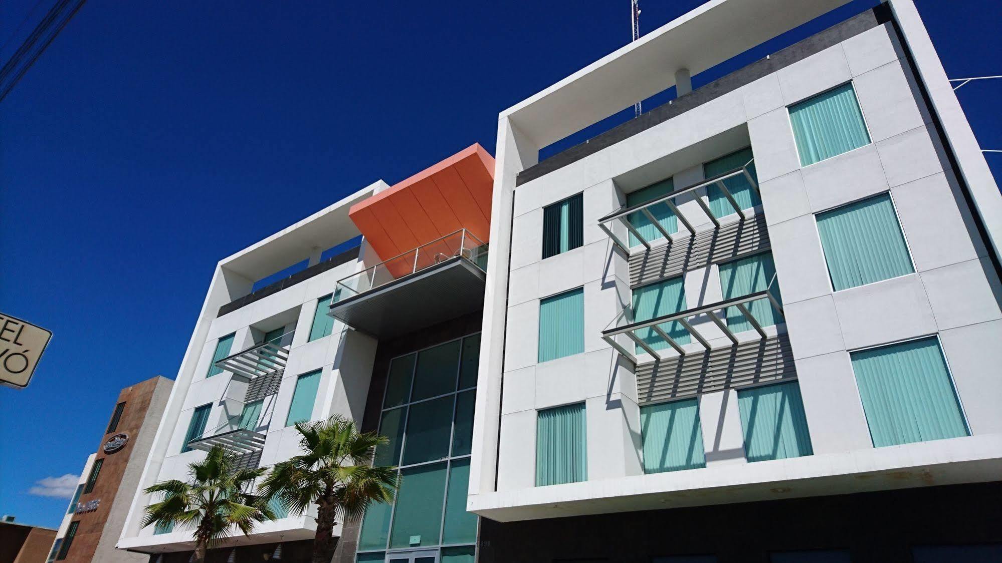 Hotel Nuvo Saltillo Exteriör bild